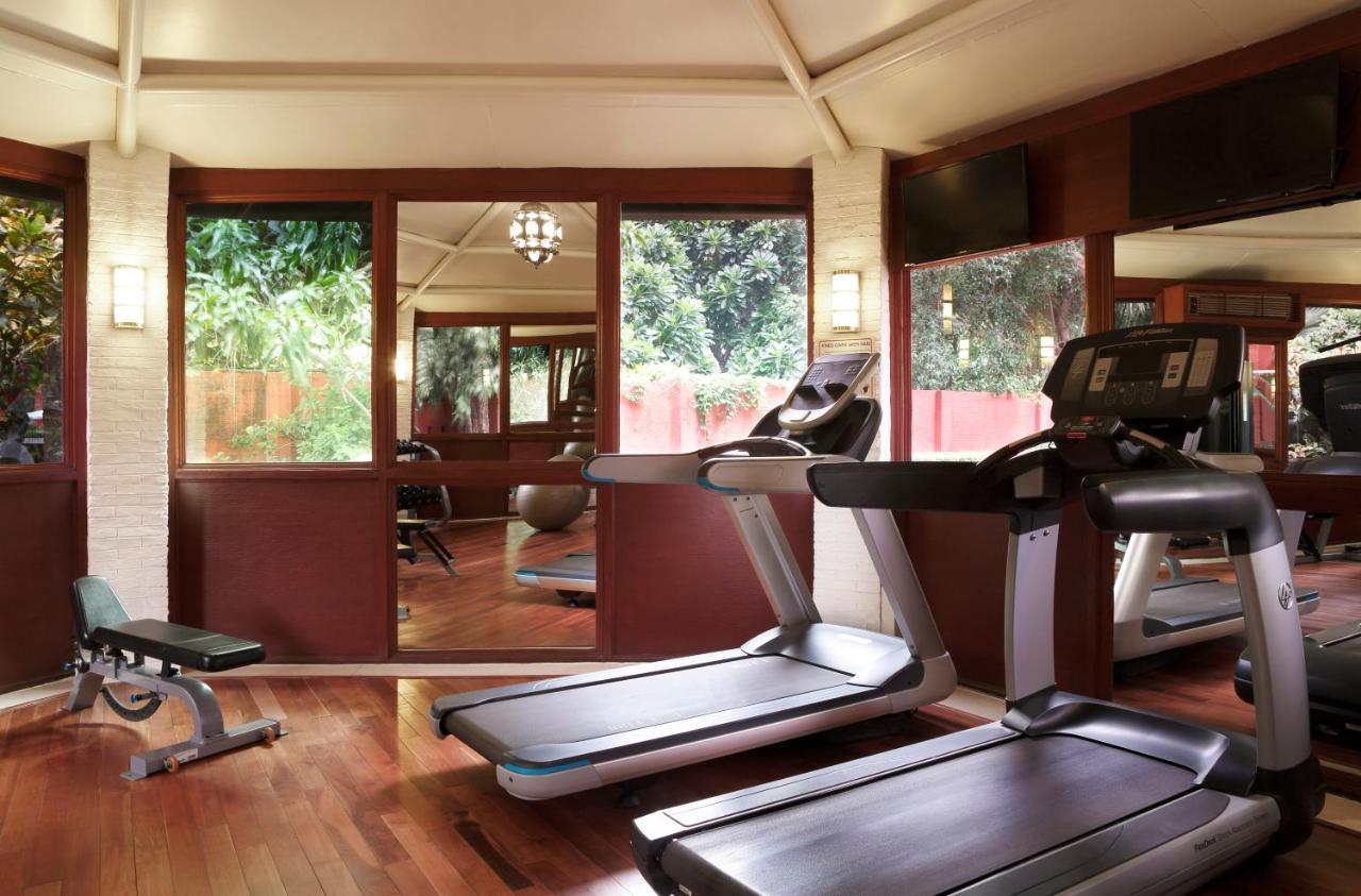 Taj Ganges Varanasi Eksteriør billede The gym at the Taj Bengal
